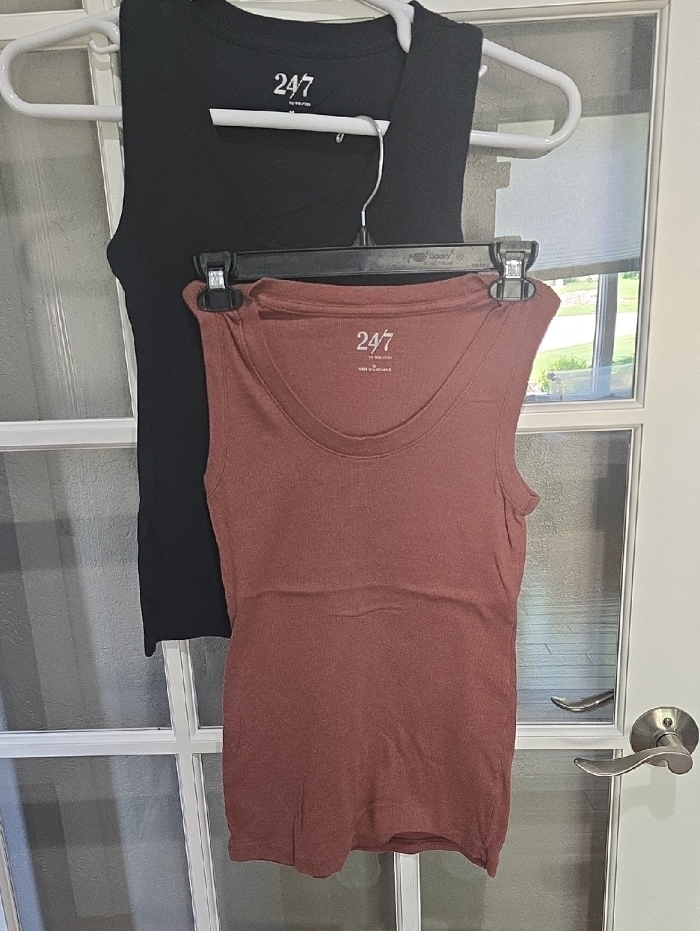 24/7 Maurices Set Of 2 Women’s Ribbed Tank Tops in Black & Brown
